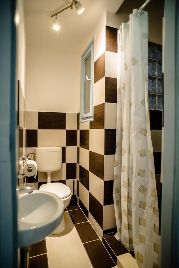 Apartment New With 3 Bedrooms, A/c And Balcony