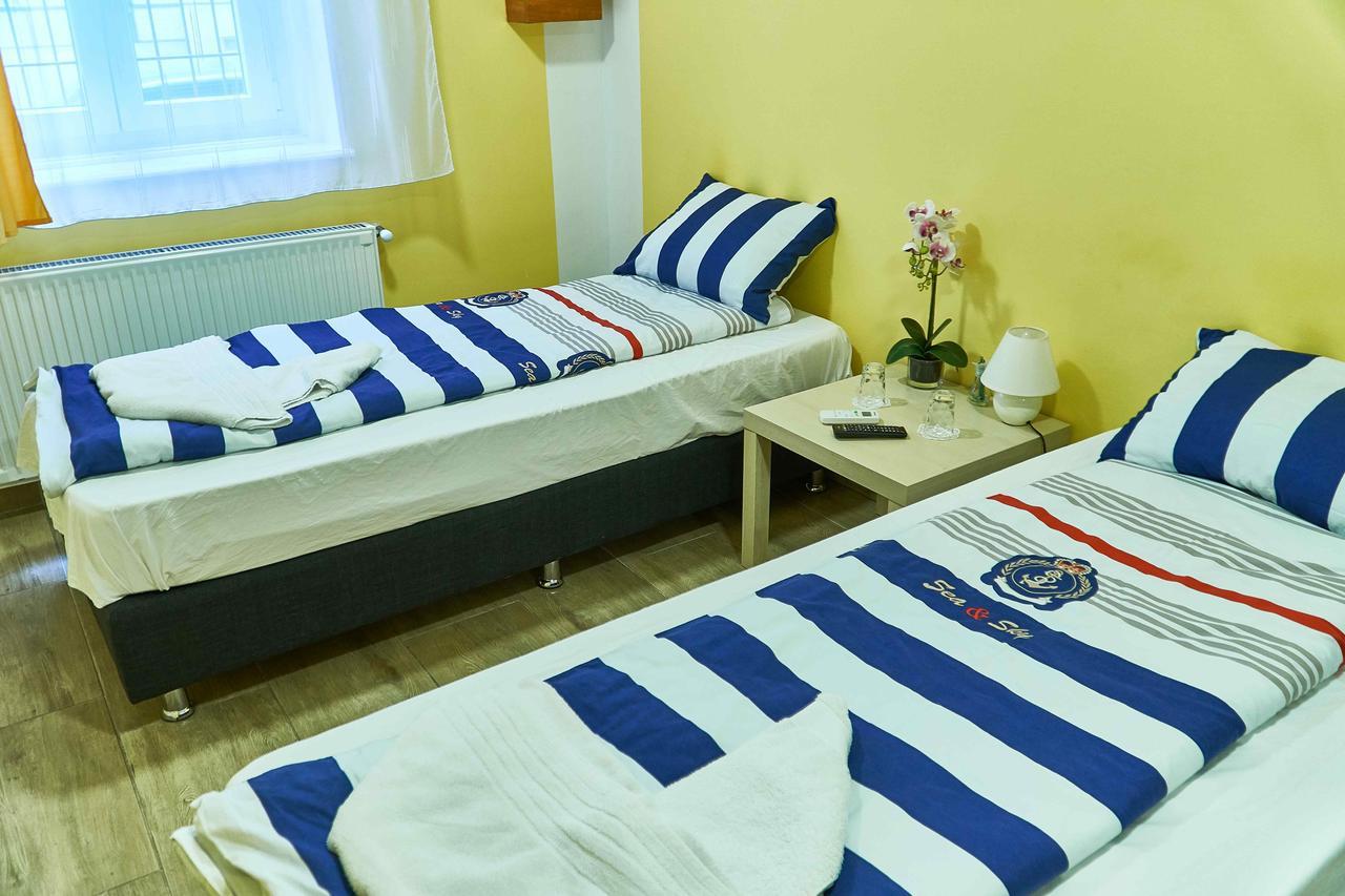 Deniz Penzión pre hostí