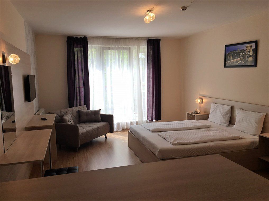 Hotel Triple M