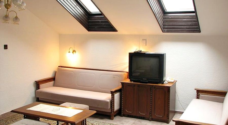 Hotel Lucky 3*