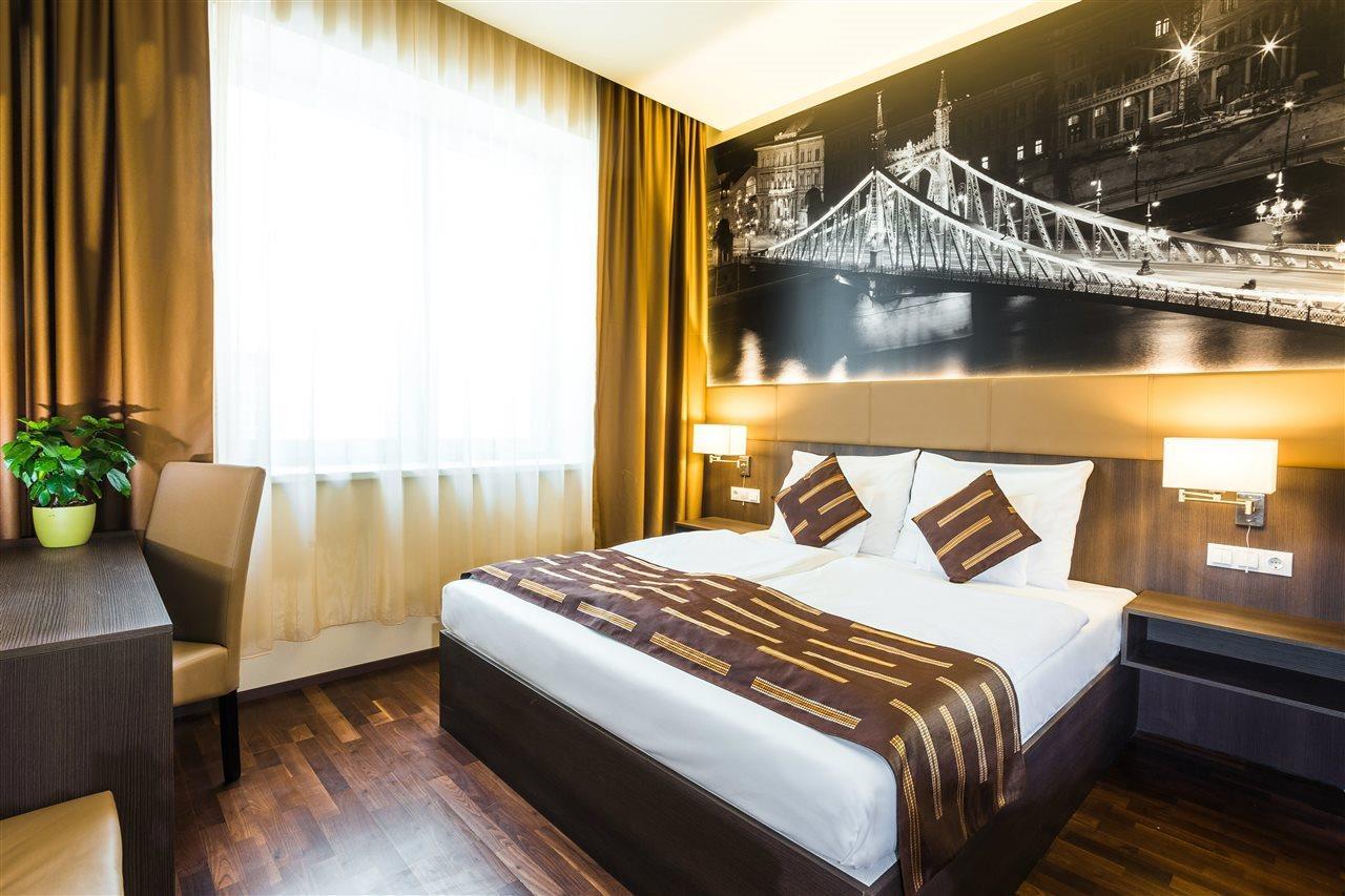 12 Revay Budapest