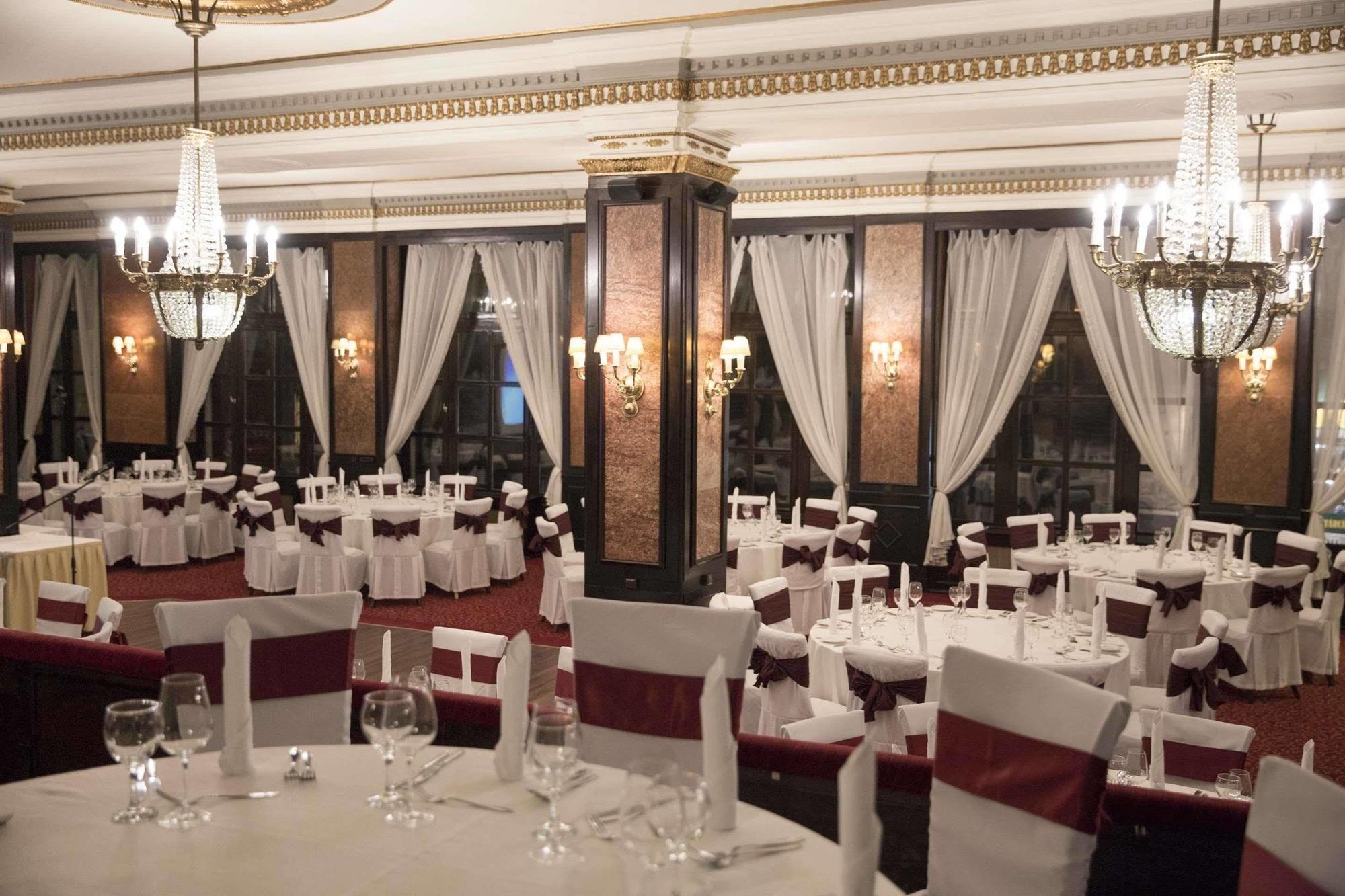 Danubius Astoria City Center Hotell
