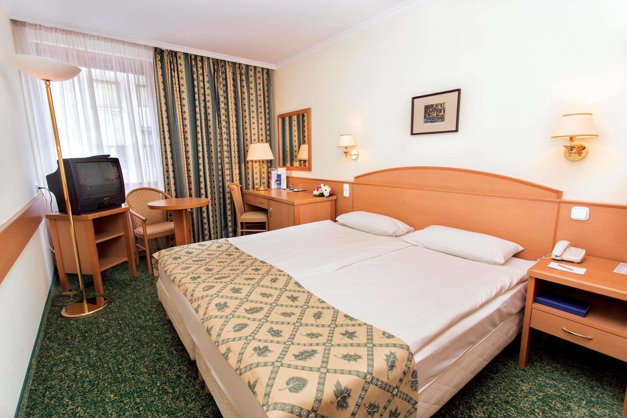 Danubius Erzsebet City Center Hotel 3*
