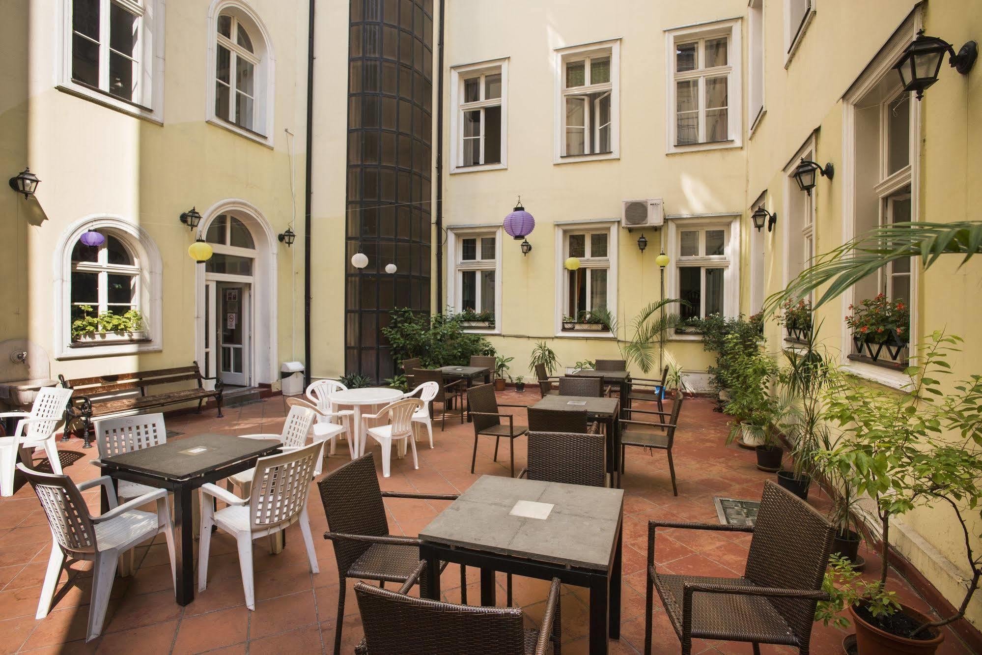 Mp Hostal