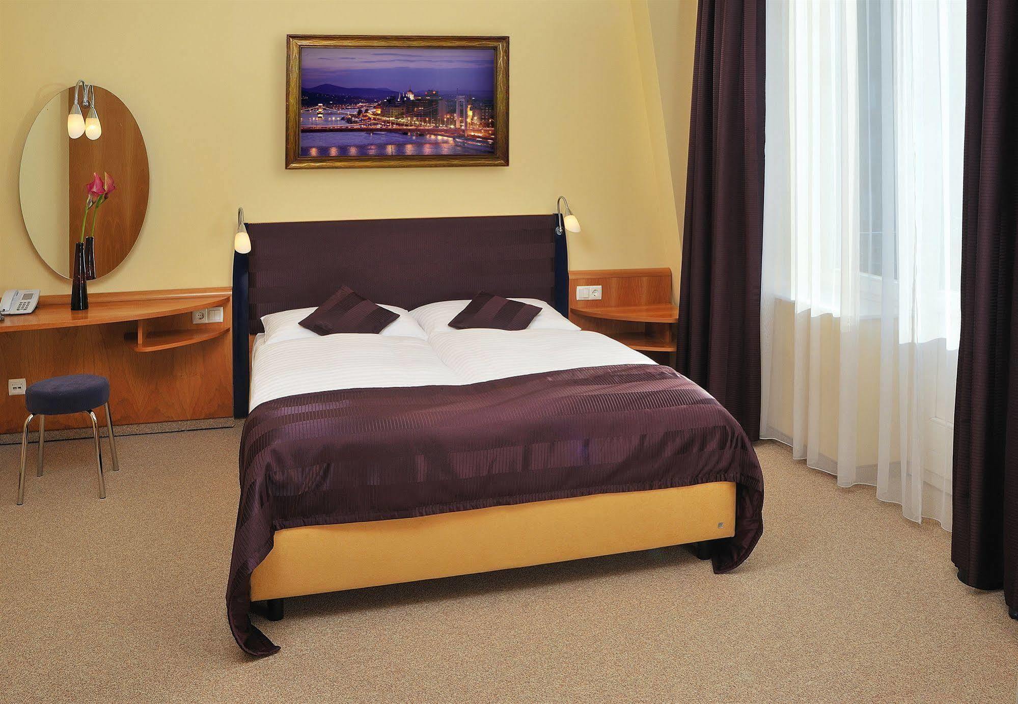 Leonardo Boutique M-square 4* Budapest