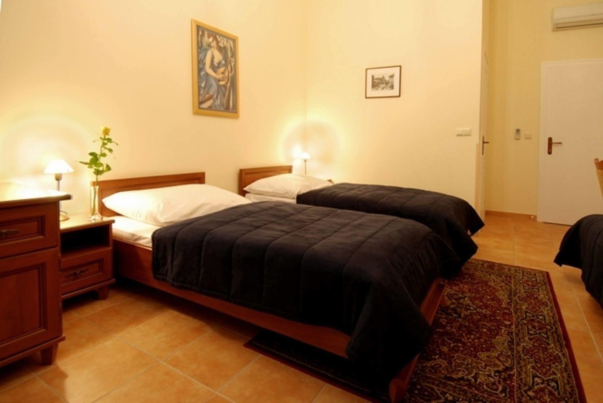 Budapest City Central Hotel