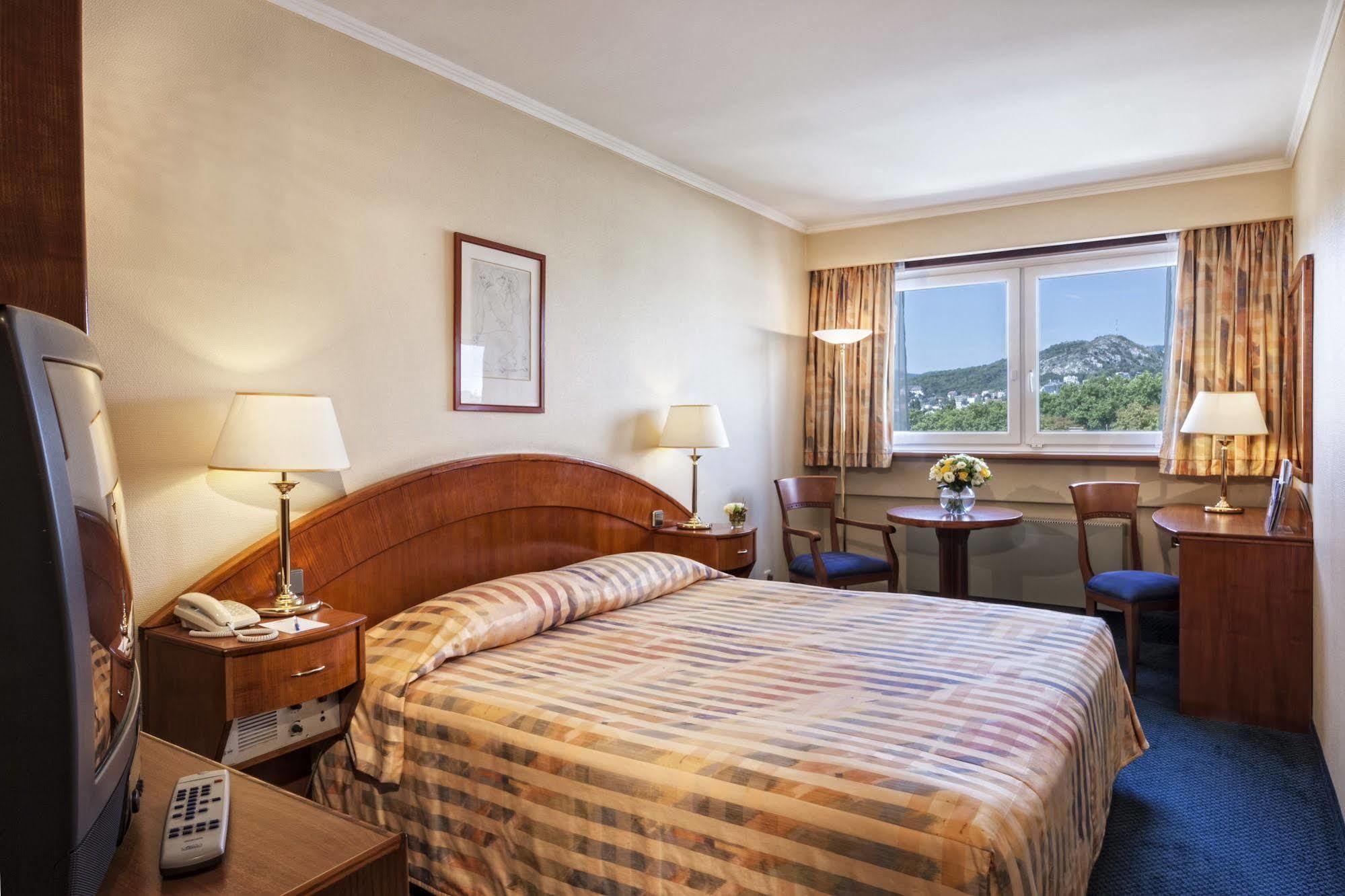 Danubius Flamenco 4* Budapest