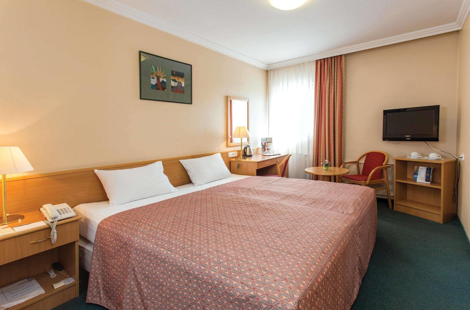 Danubius Arena Hotel 4*