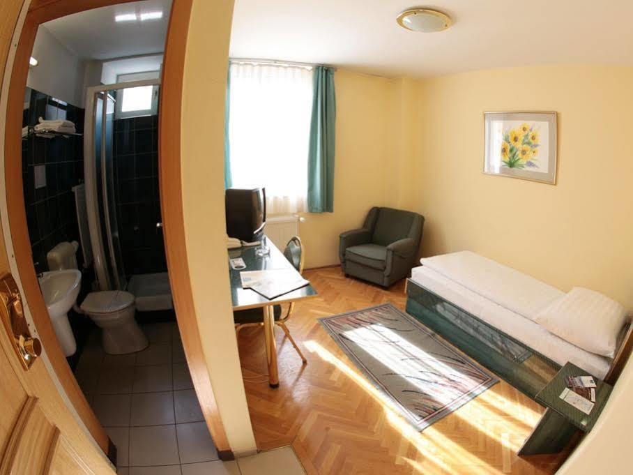 Bara Hotel 3*