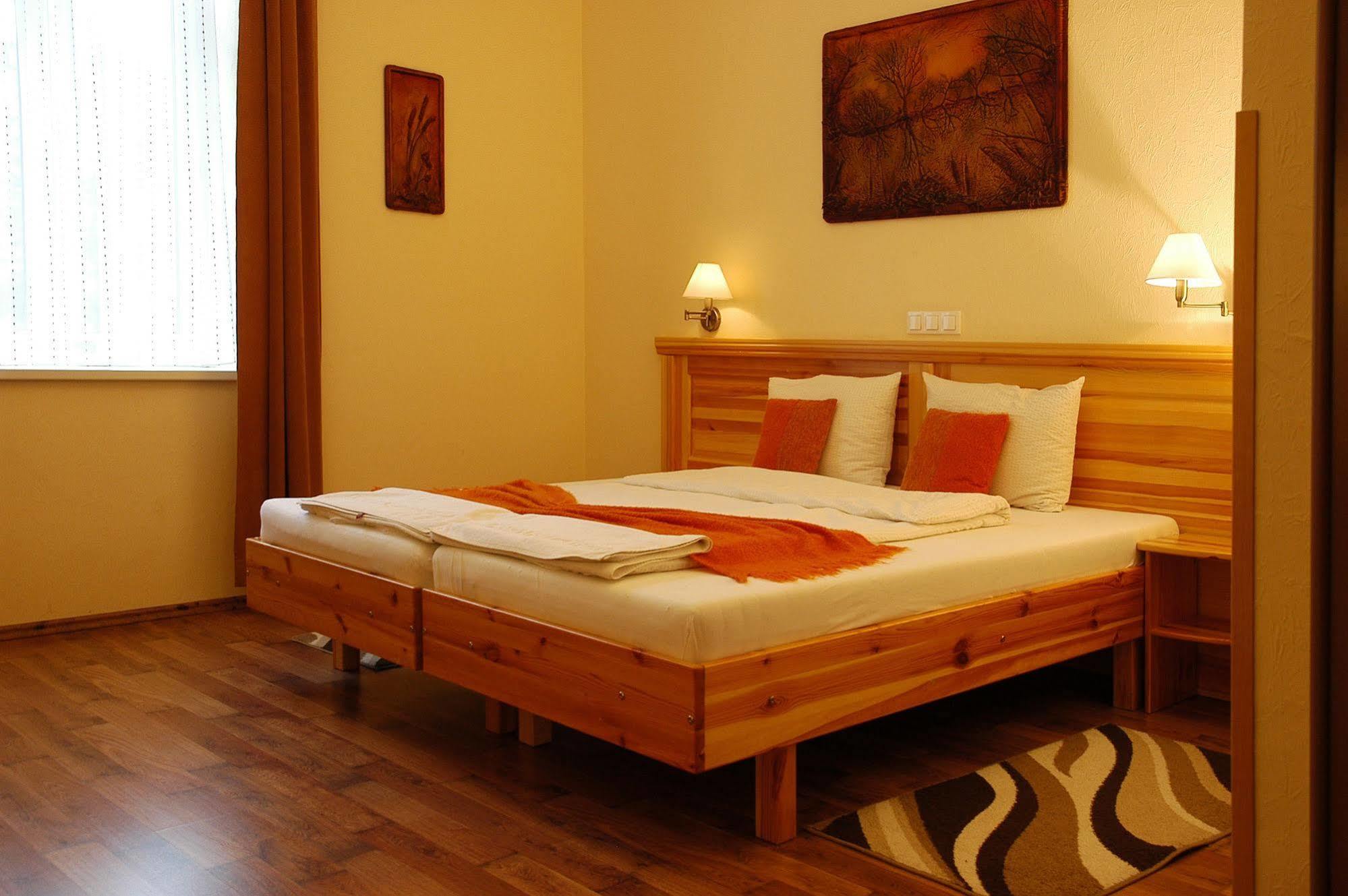 Manzard Panzio Bed and breakfast 3*
