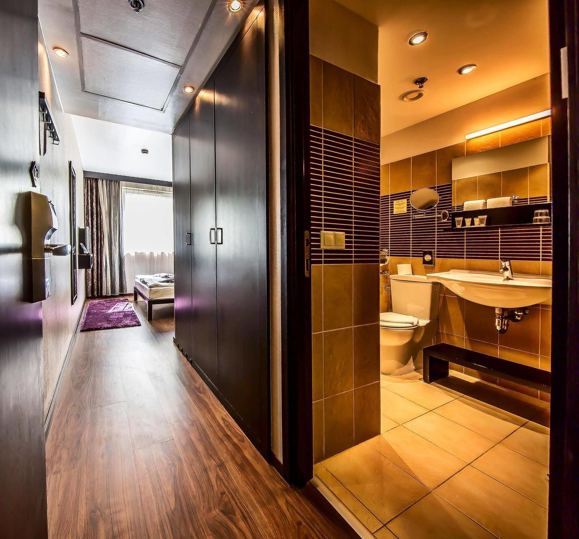 Hotel Charm - Formerly Boutique Budapest