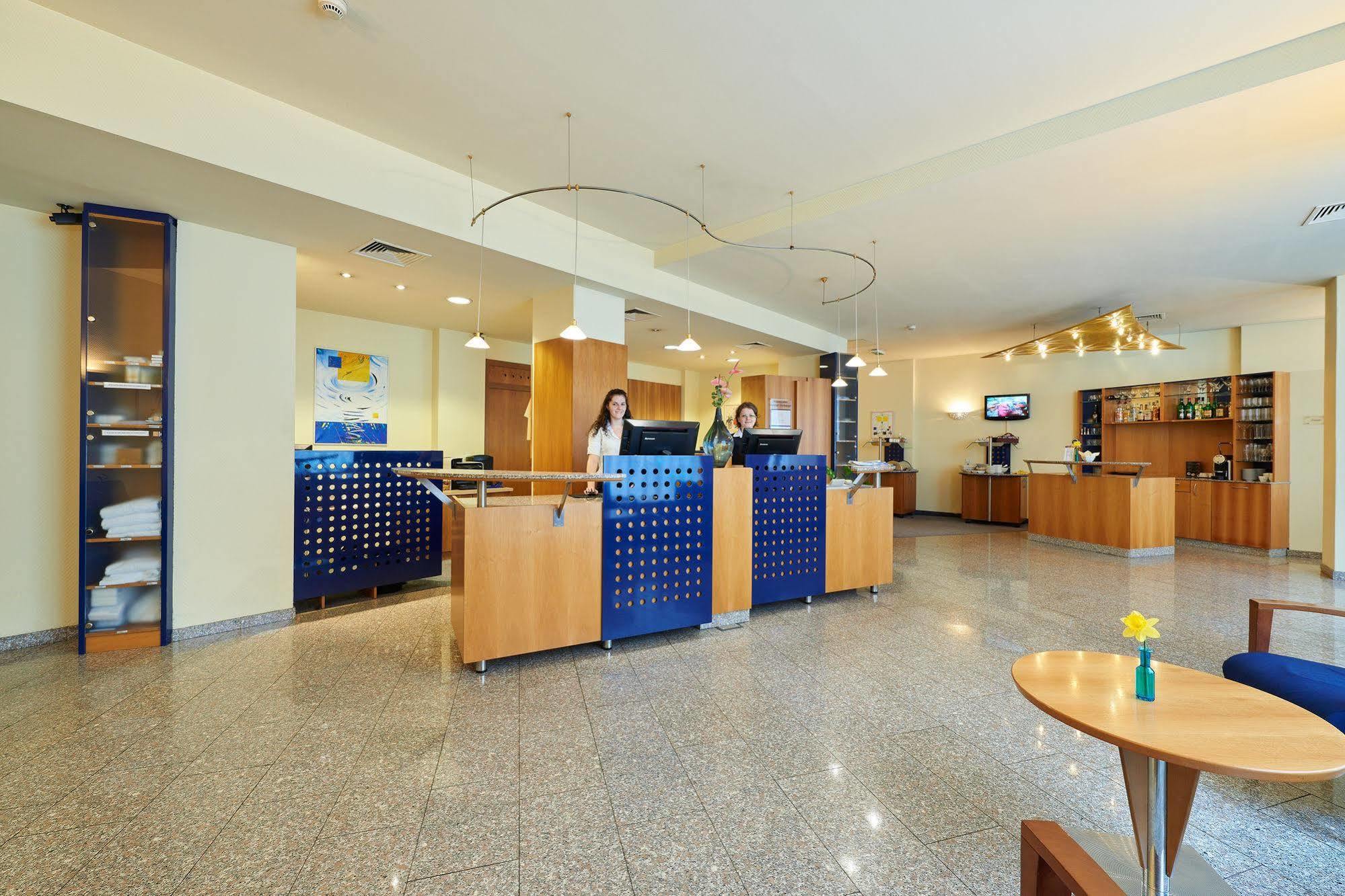 Starlight Hotel 4*
