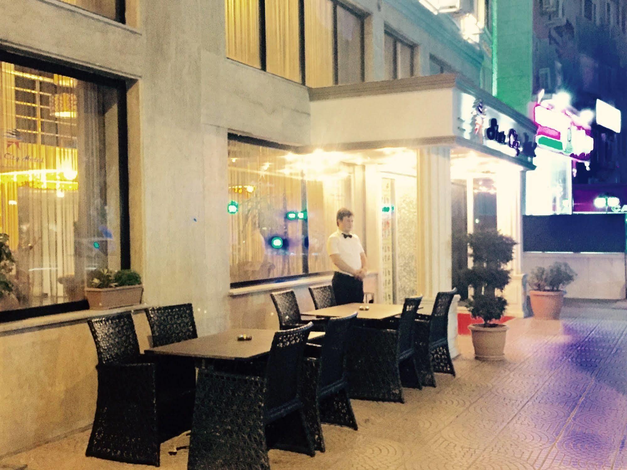 Star City Hotel