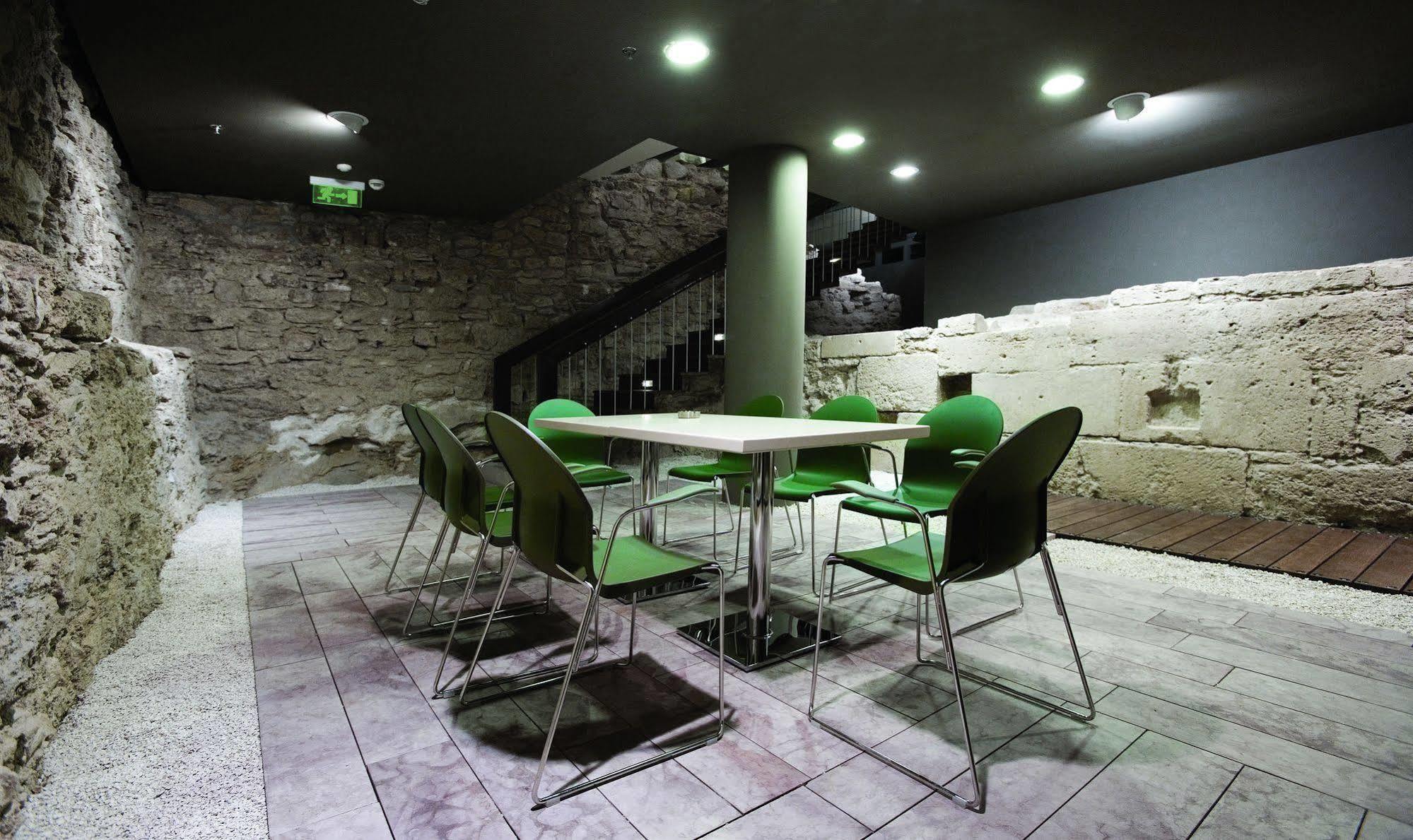 Lanchid 19 Design 4* Budapest