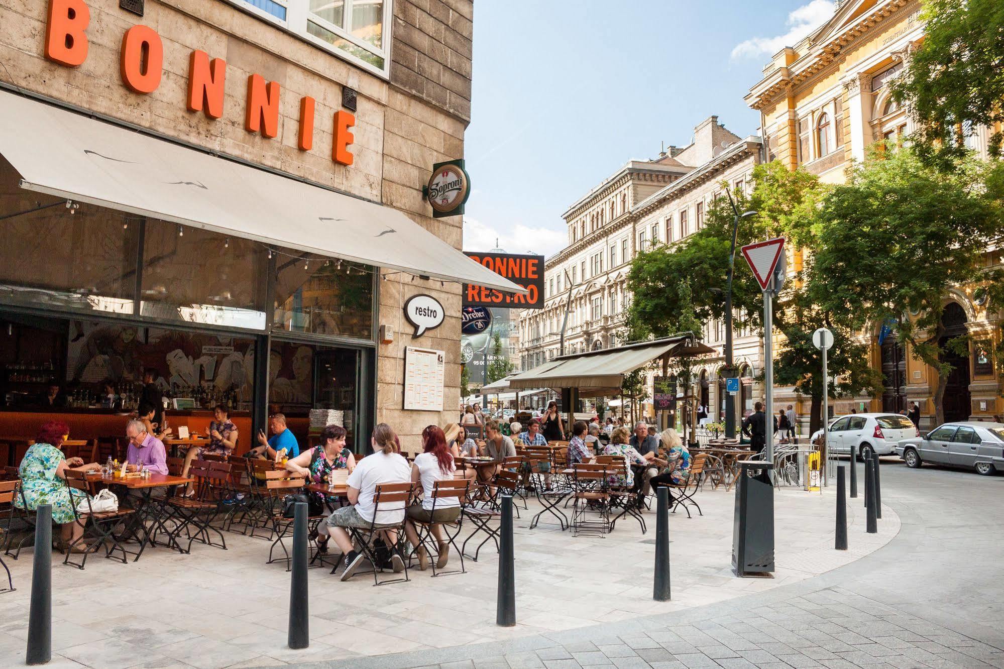 Grand Boulevard * Budapest
