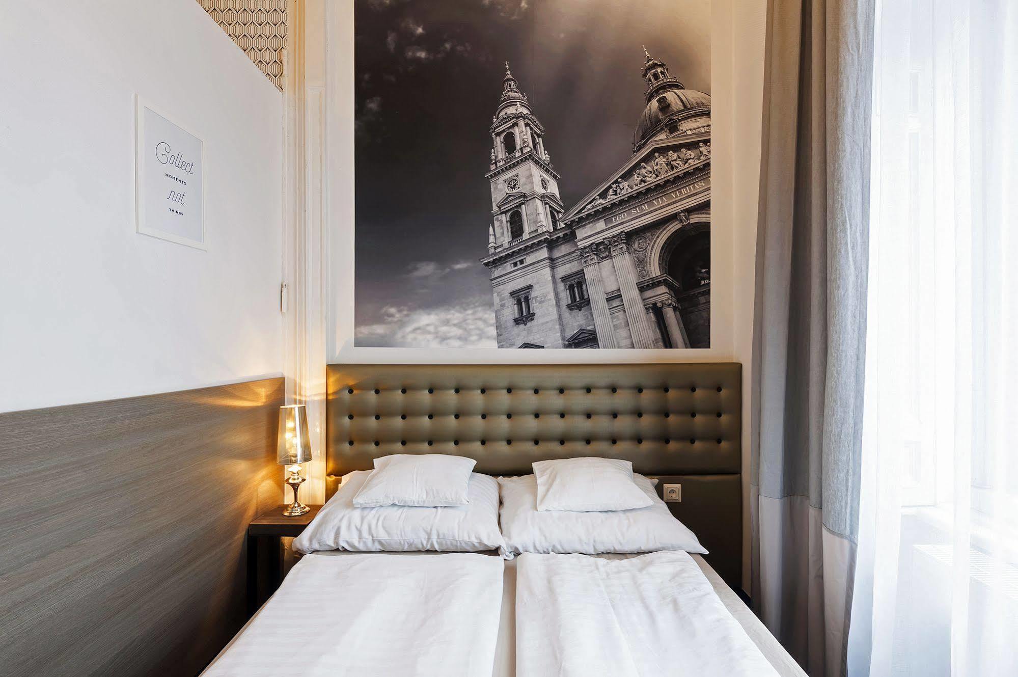 Play Apartamento Budapest