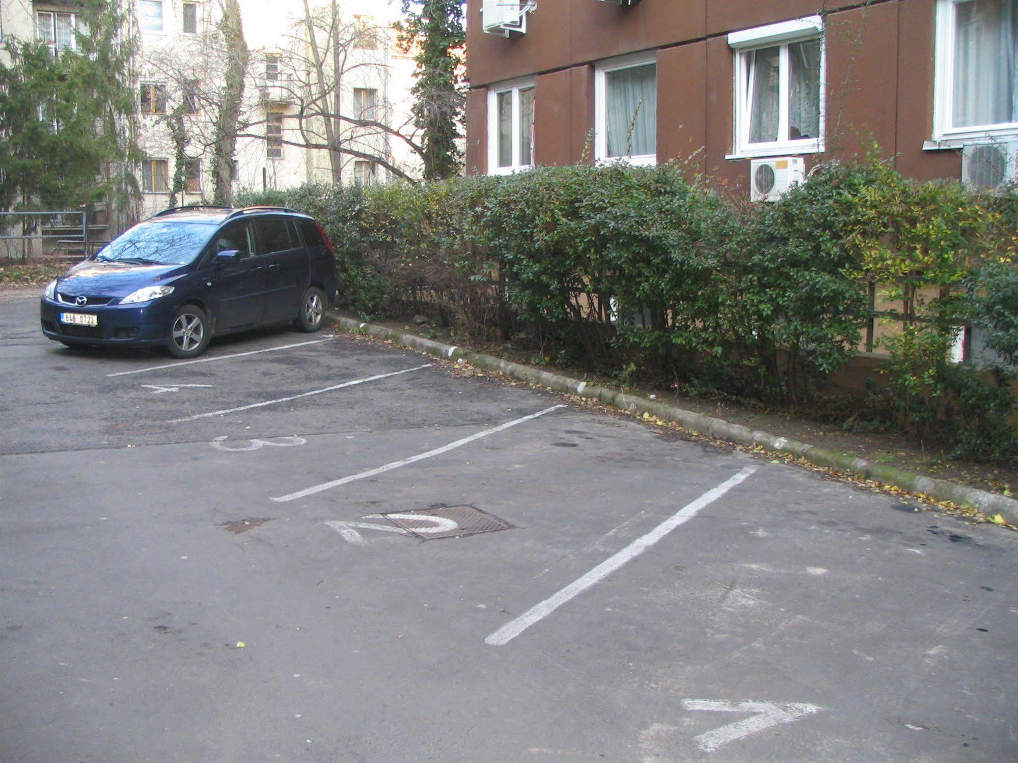 Apartament Leslie