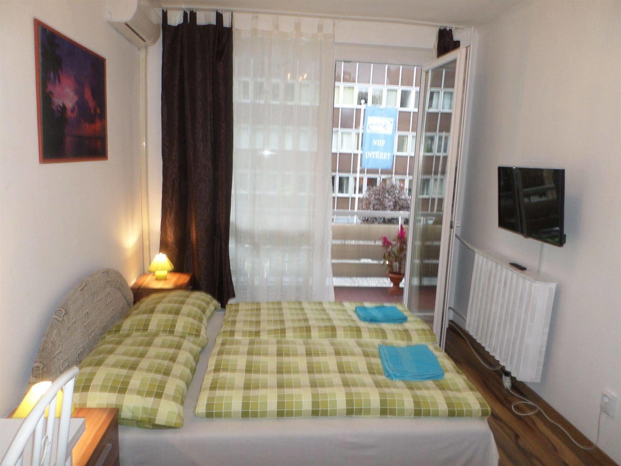 Leslie Apartament