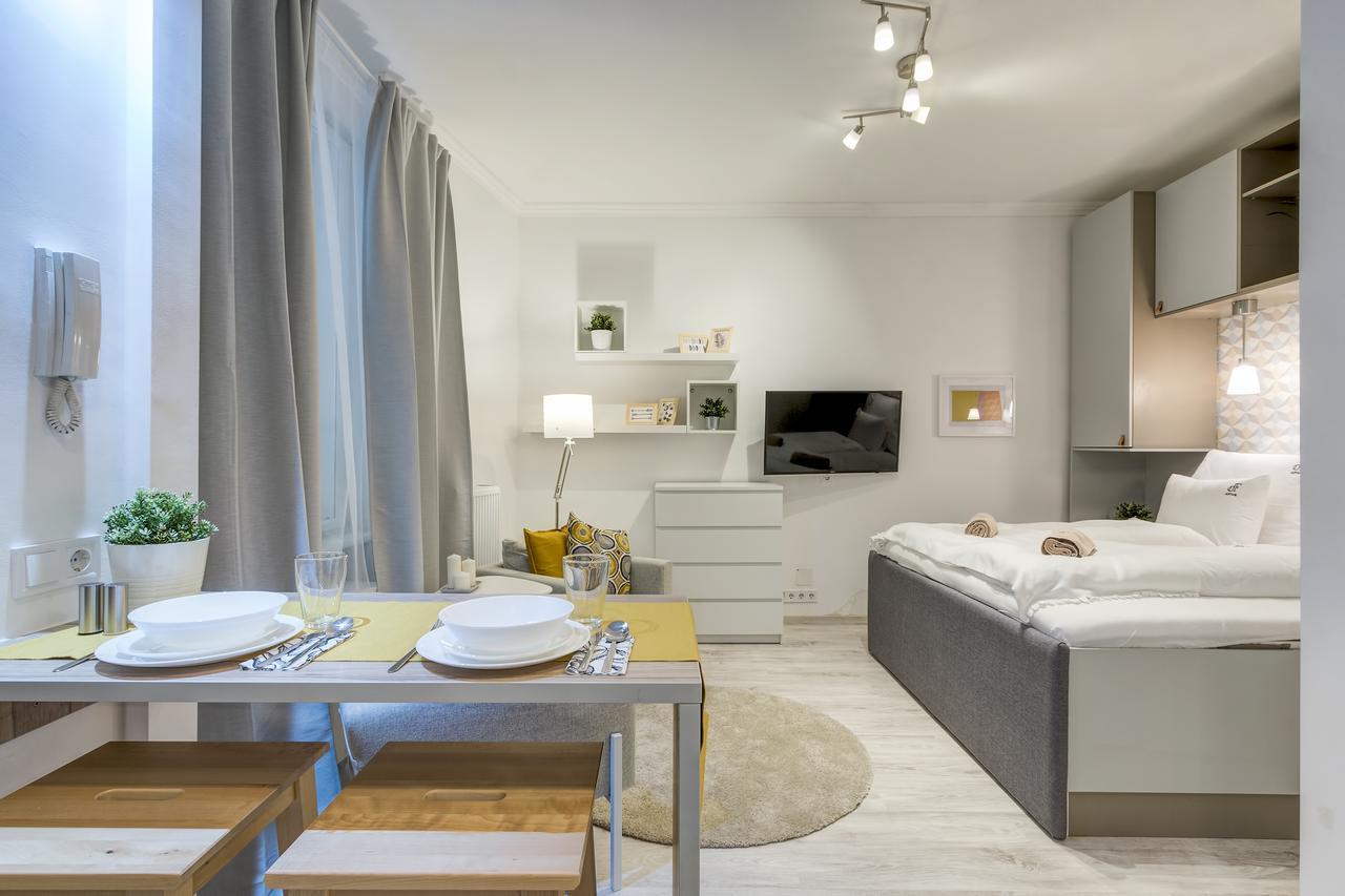 Riverside Deluxe Apartman *