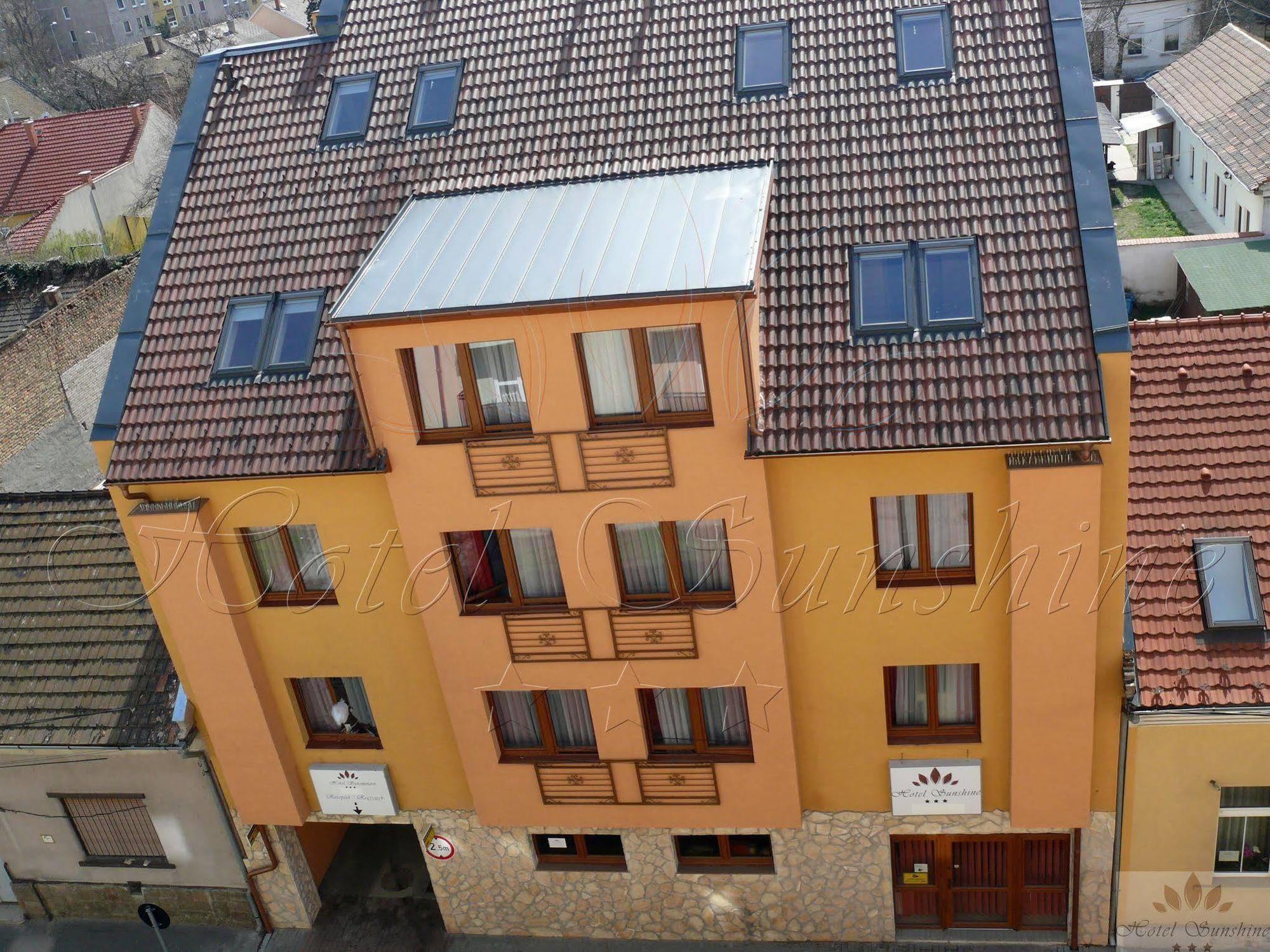 Hotel Sunshine 3*