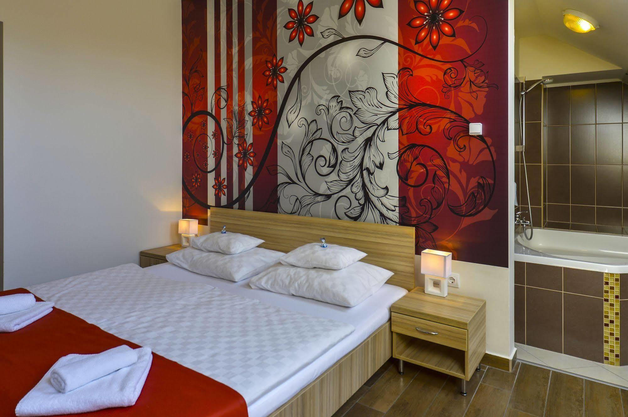 Hotel Sunshine 3*