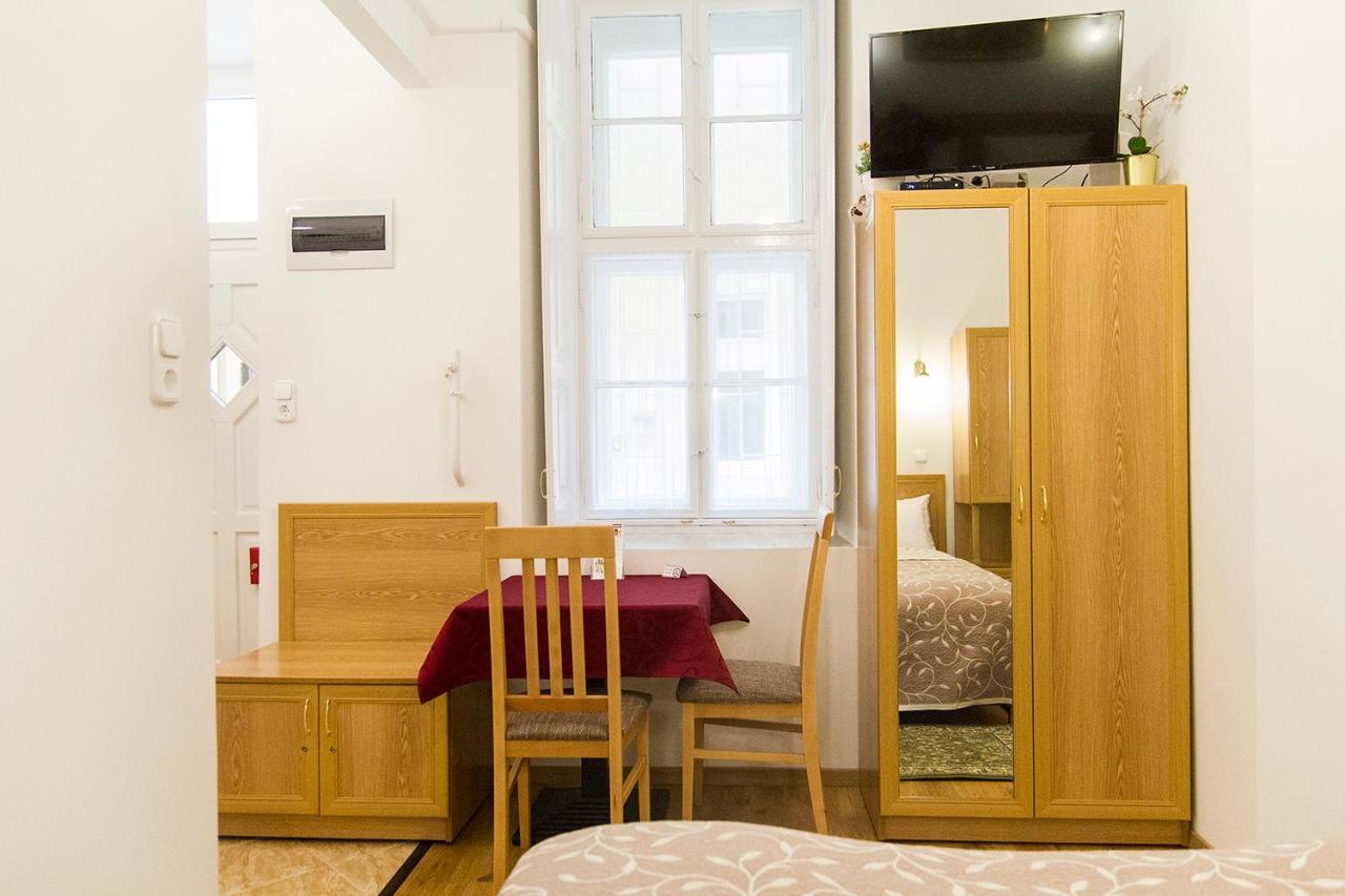 Authentic Akacfa Budapest