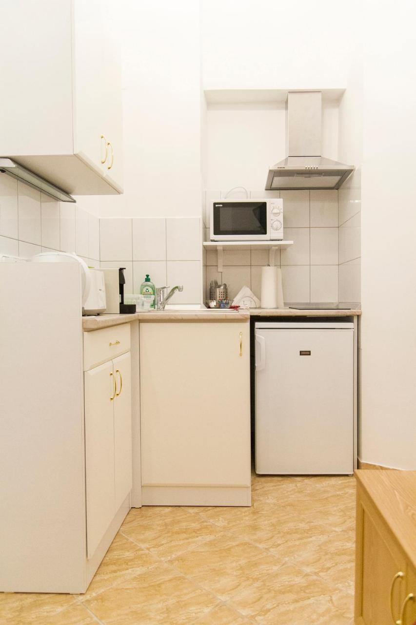 Apartamento Authentic Akacfa *