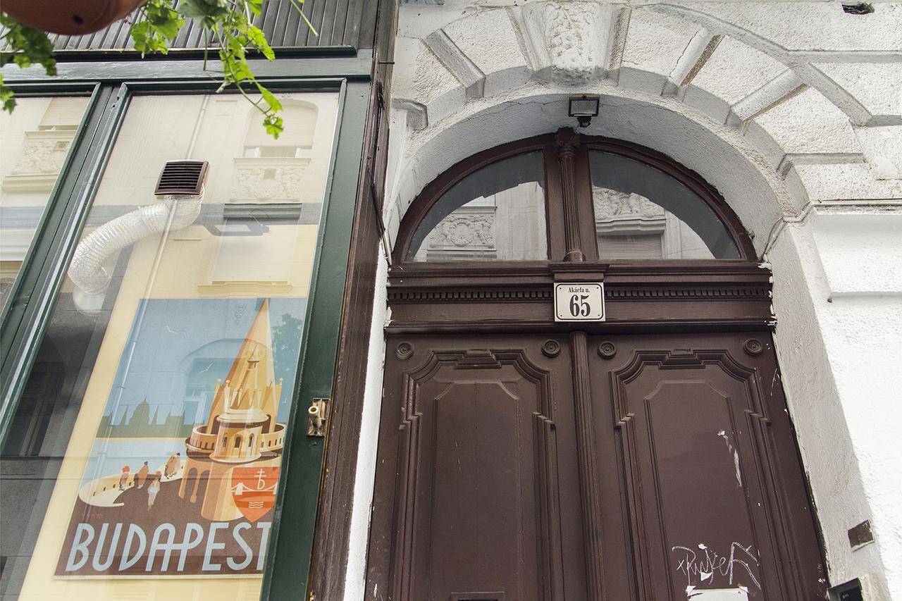 Apartamento Authentic Akacfa *