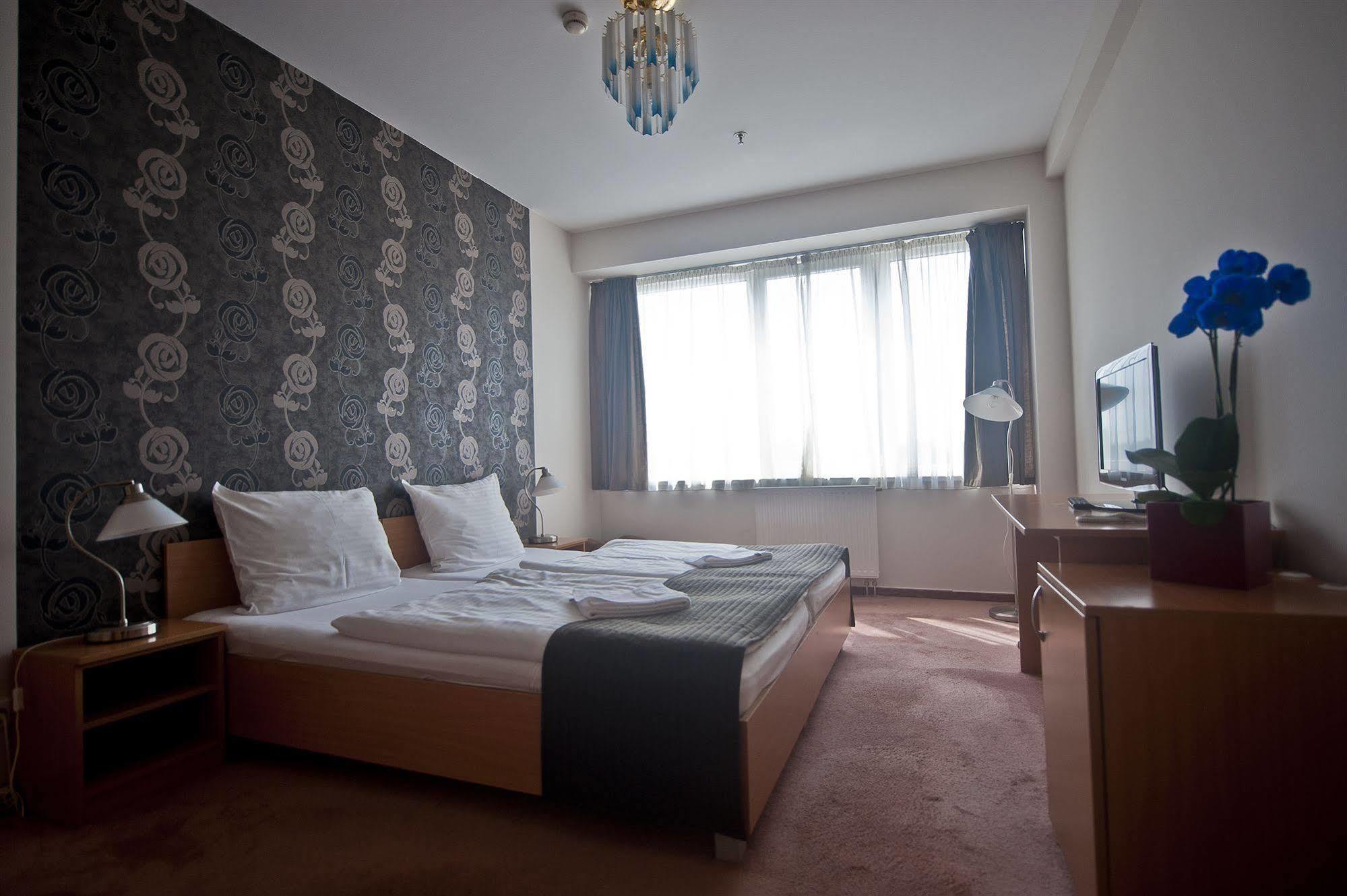 Hotell Canada 3*