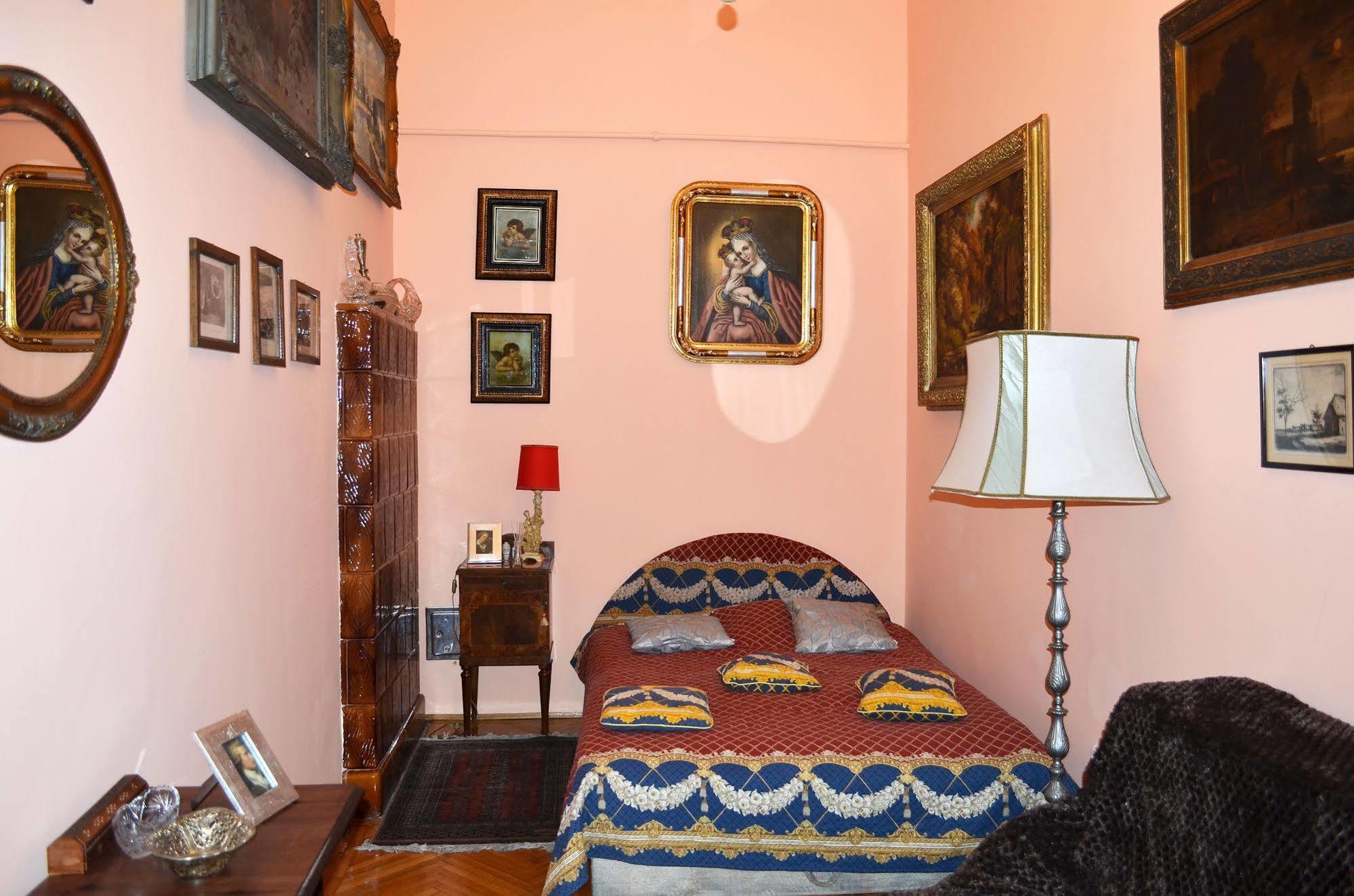 Central Avenue Apartmán *