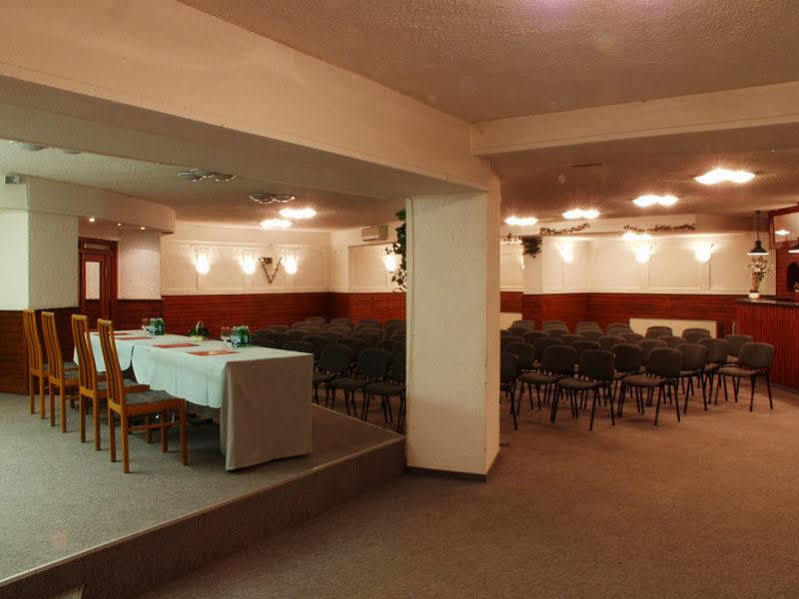 Amadeus Hotel