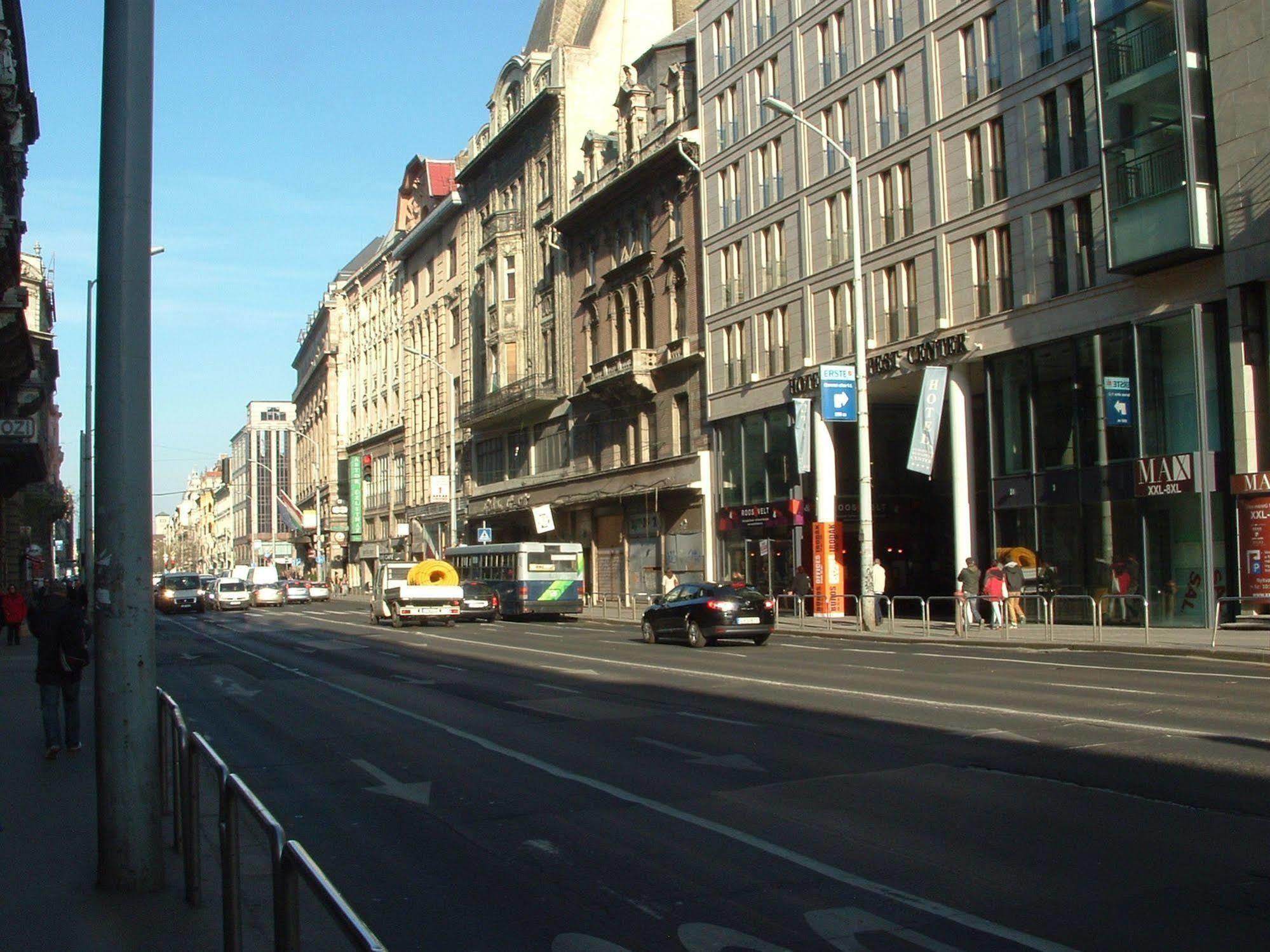 Hotel Ace & Budapest