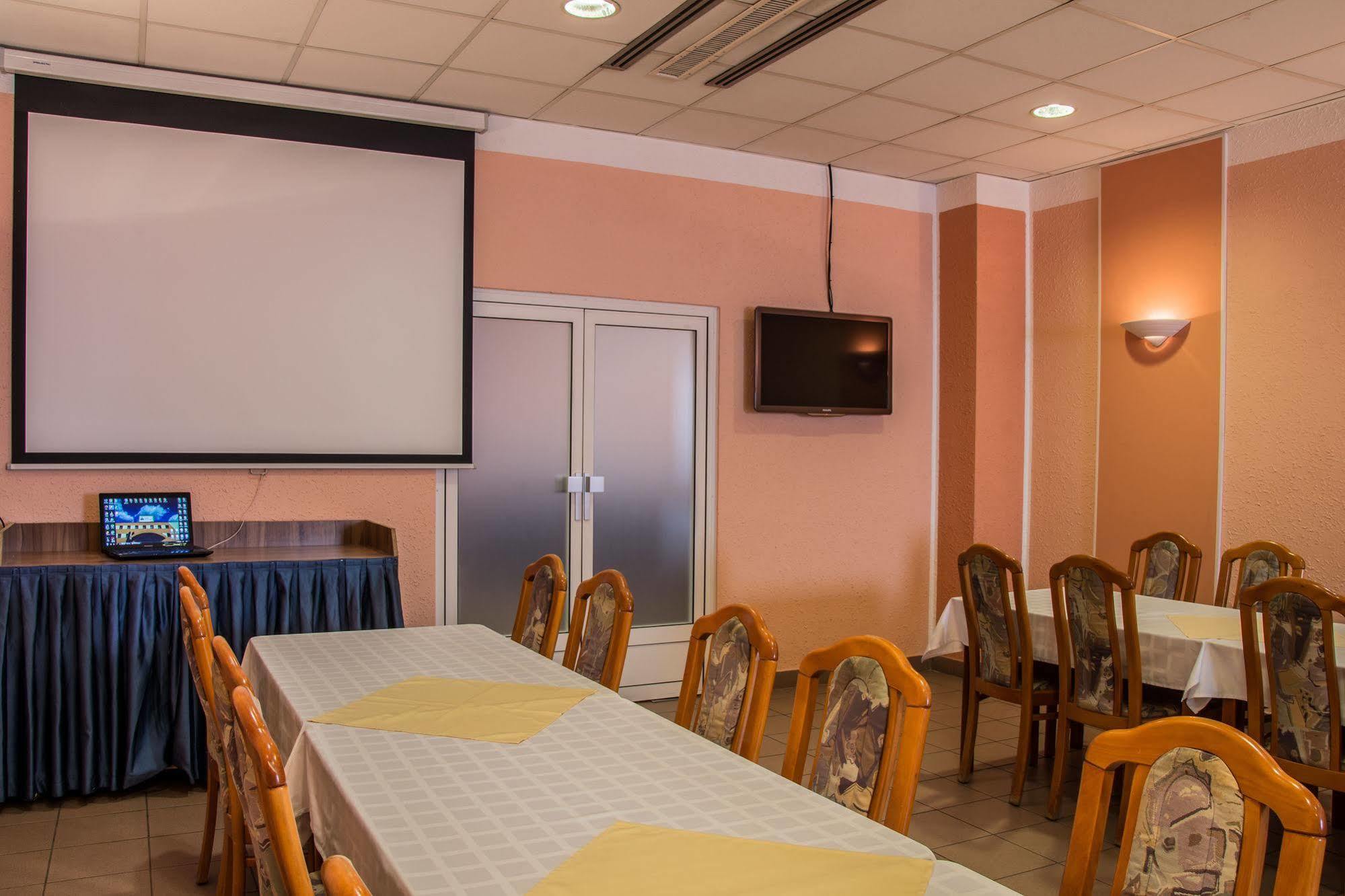 Homoky Bestline Hotel
