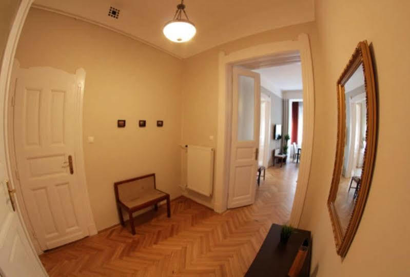 Omnibusz Hotel 3*
