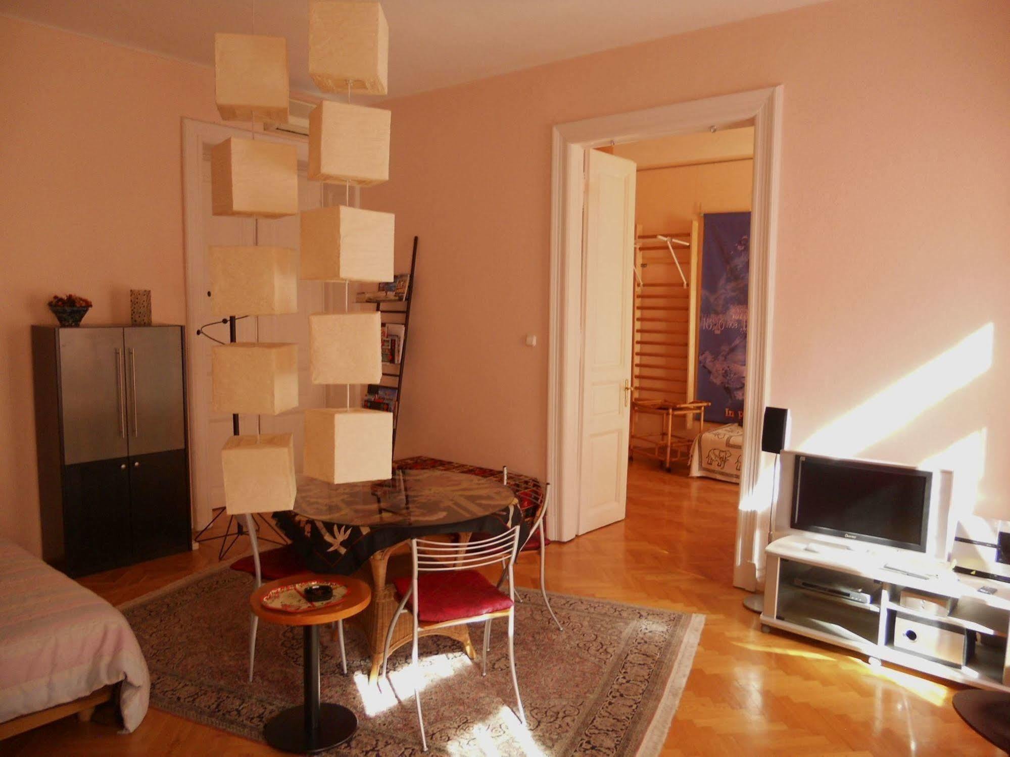 Edith's Place In Budapest