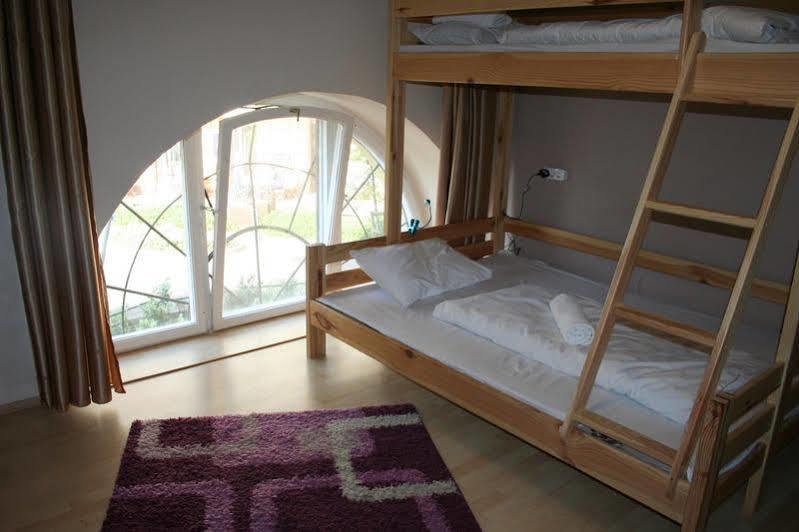 Walking Bed Downtown Ostello *