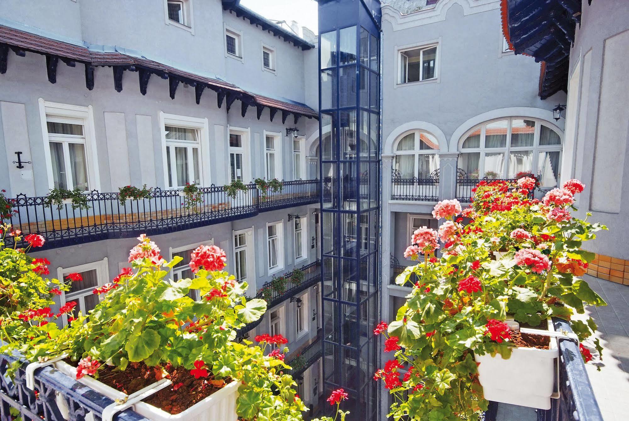 Hotel Baross -