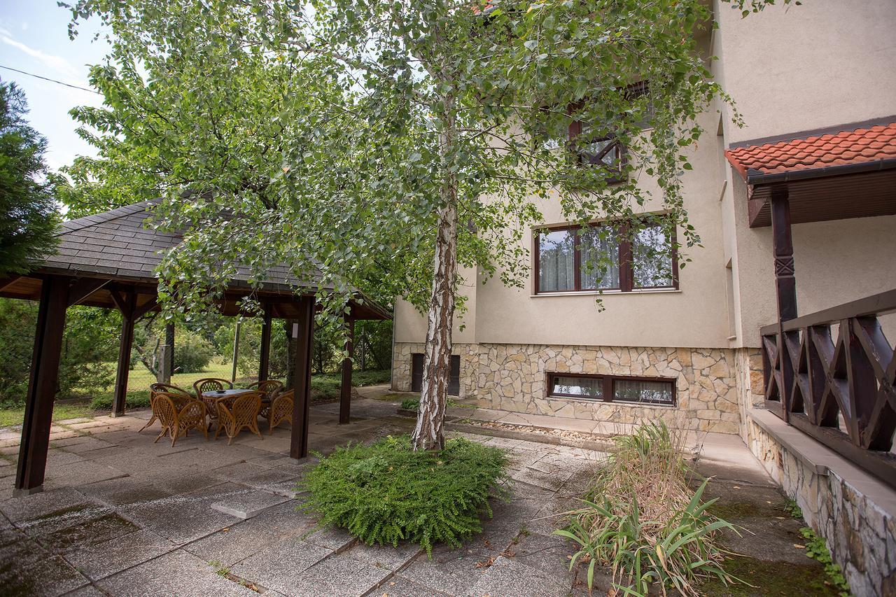 Helios Hotell