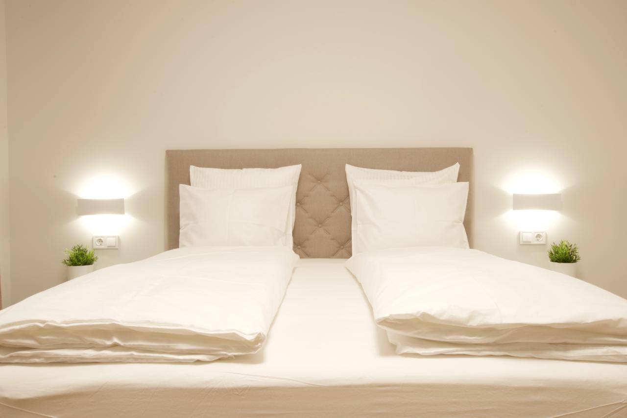 Europest Luxury *