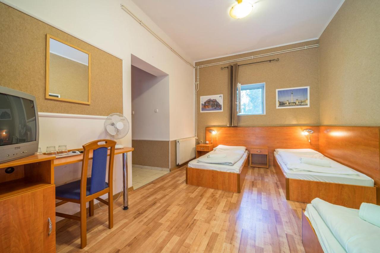Hotel Easy Star
