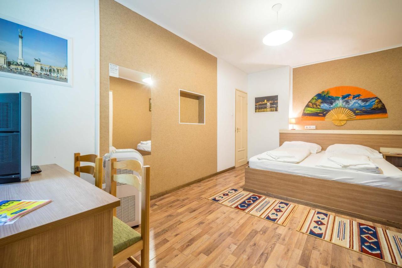 Silver City Center Hotel