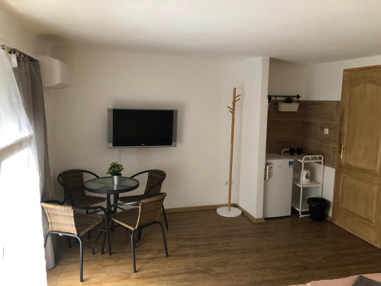 Lägenhet Apartman Vörösmarty