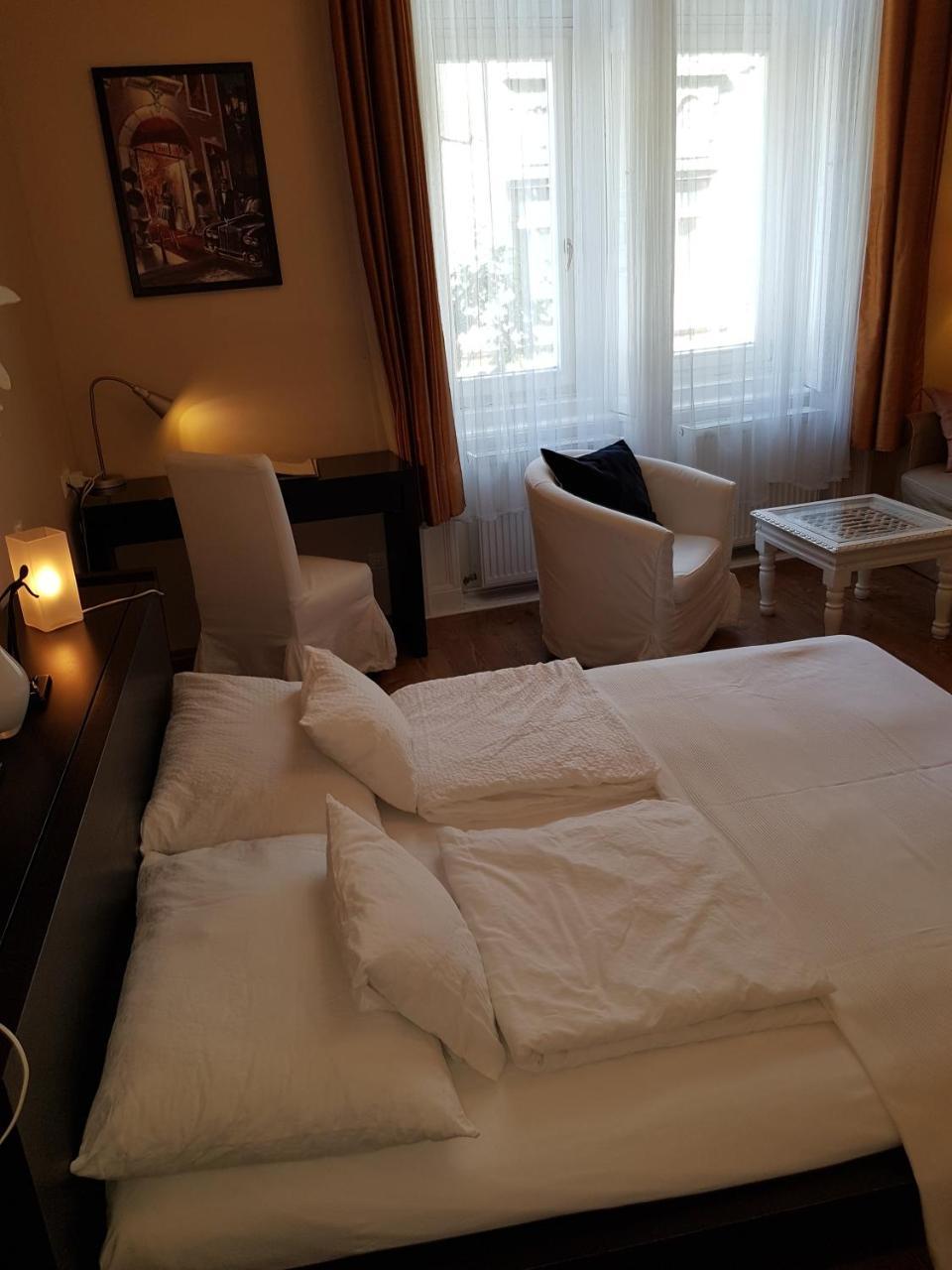 Connection 3* Budapest