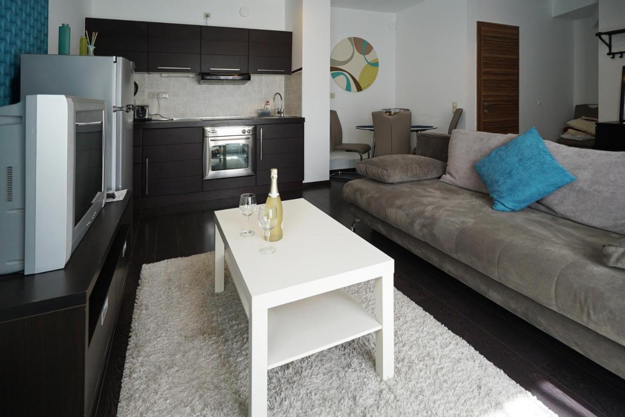 Center Apartment *