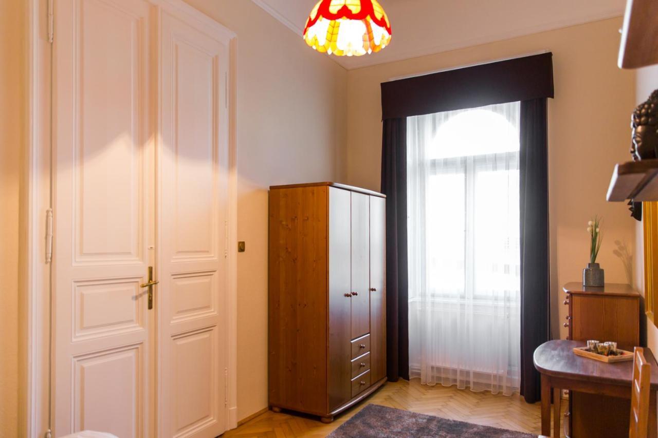 Guest house East Private