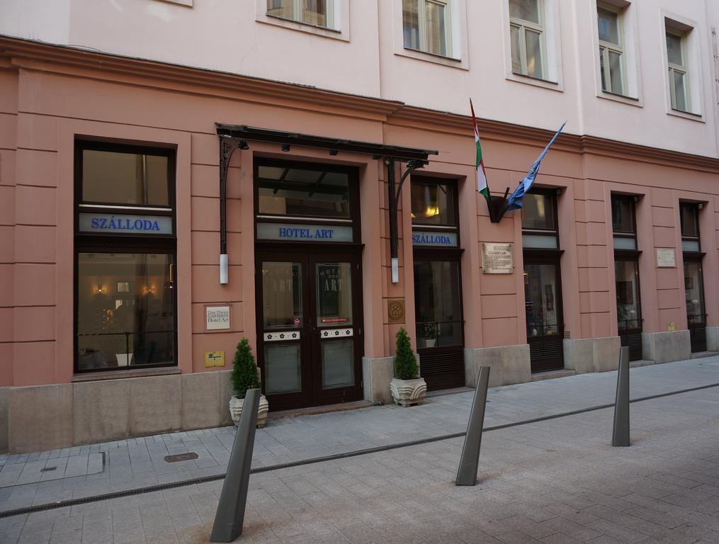 Three Corners Art Budapest