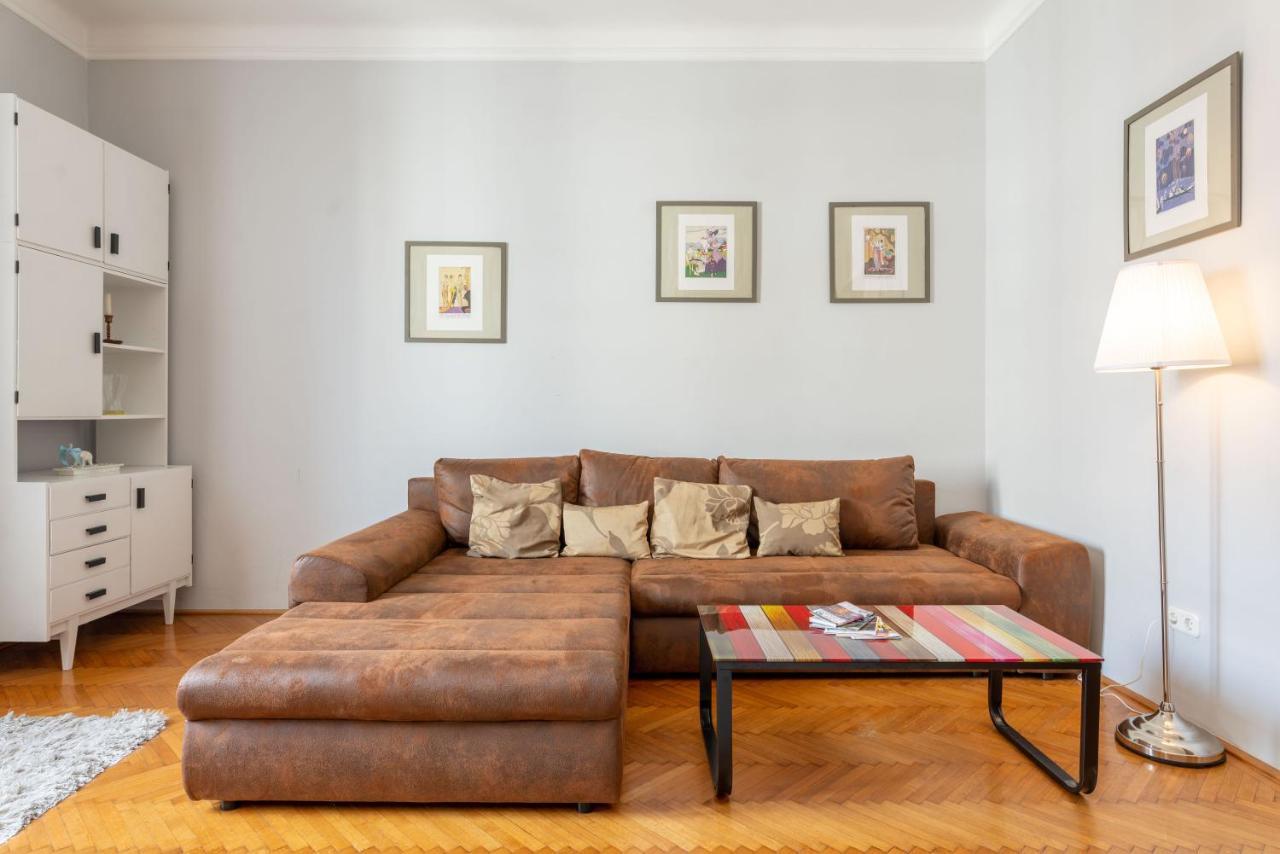 Parkside * Budapest