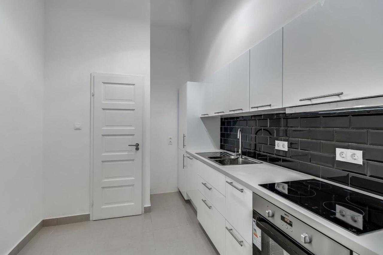 Pelicanstay At 5th District *