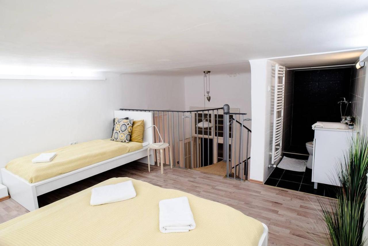 Apartamento Huge, Central For 8 People Budapest