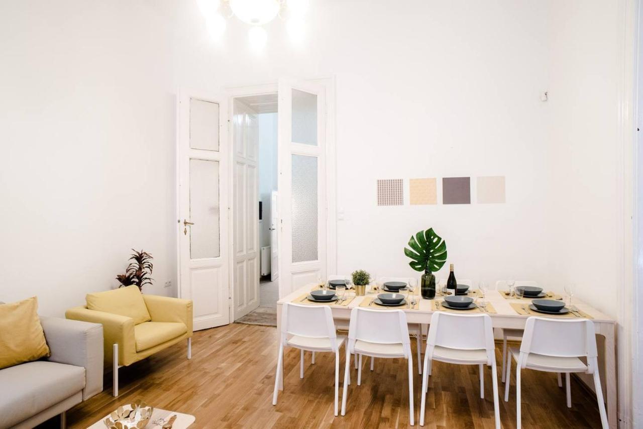 Huge, Central For 8 People Apartamento Budapest